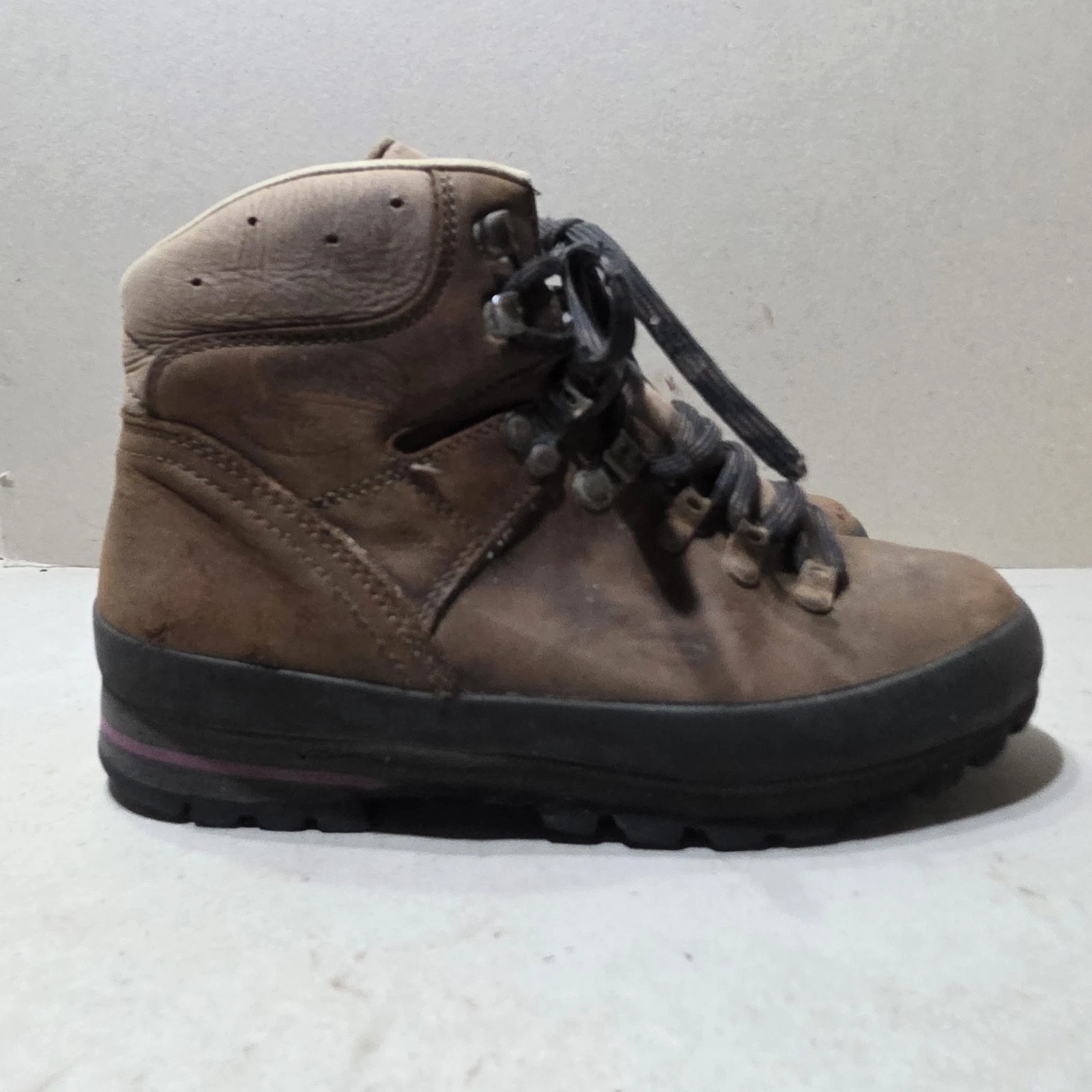 MEINDL BHUTAN MF SYSTEM WOMEN'S LEATHER GTX HIKING CAMPING BOOTS BROWN UK6 EU39
Opens in a new windo