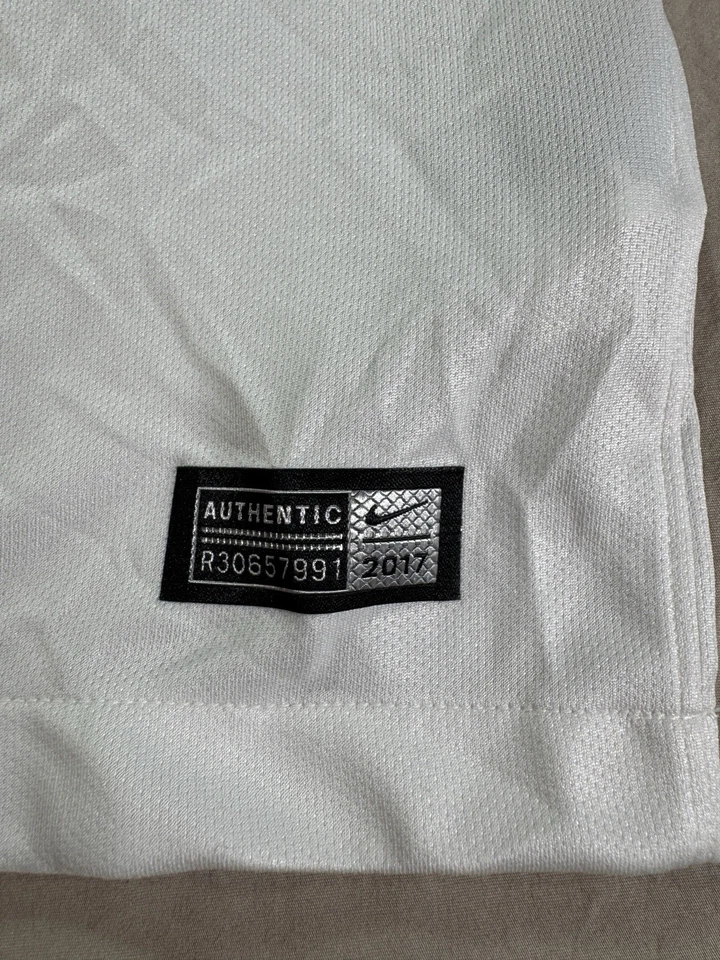 NEW ZEALAND 2016 2017 HOME FOOTBALL SHIRT SOCCER JERSEY NIKE Medium - Image 2 of 4