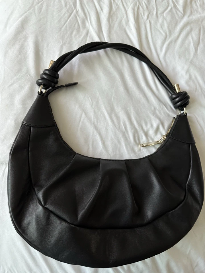 Bolso de cuero Foto 2 de 2