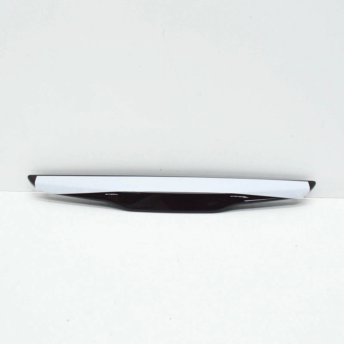 Volvo c30 tailgate online handle replacement