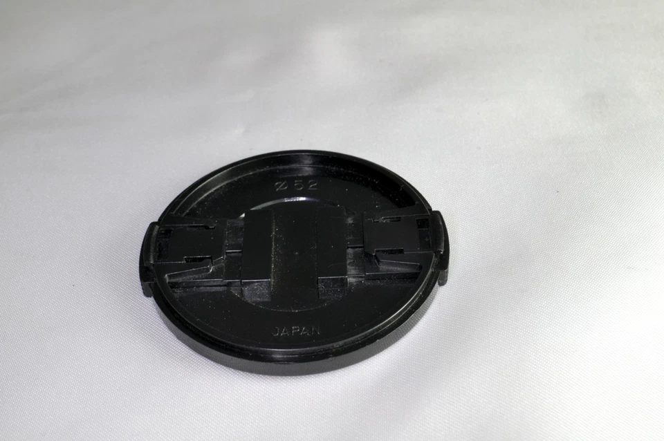 Tokina 52mm AT-X RMC II front lens cap made in Japan 28mm f2.8 Genuine Original - Image 3 of 4