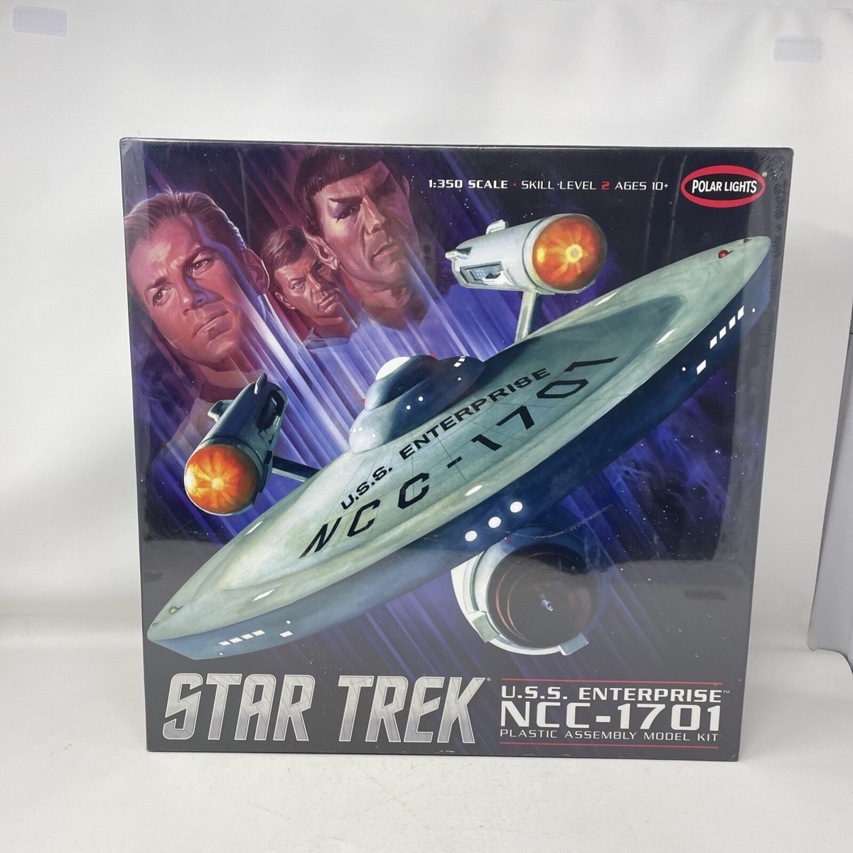 Polar Lights 880 Model Kit Star Trek USS Enterprise NCC-1701