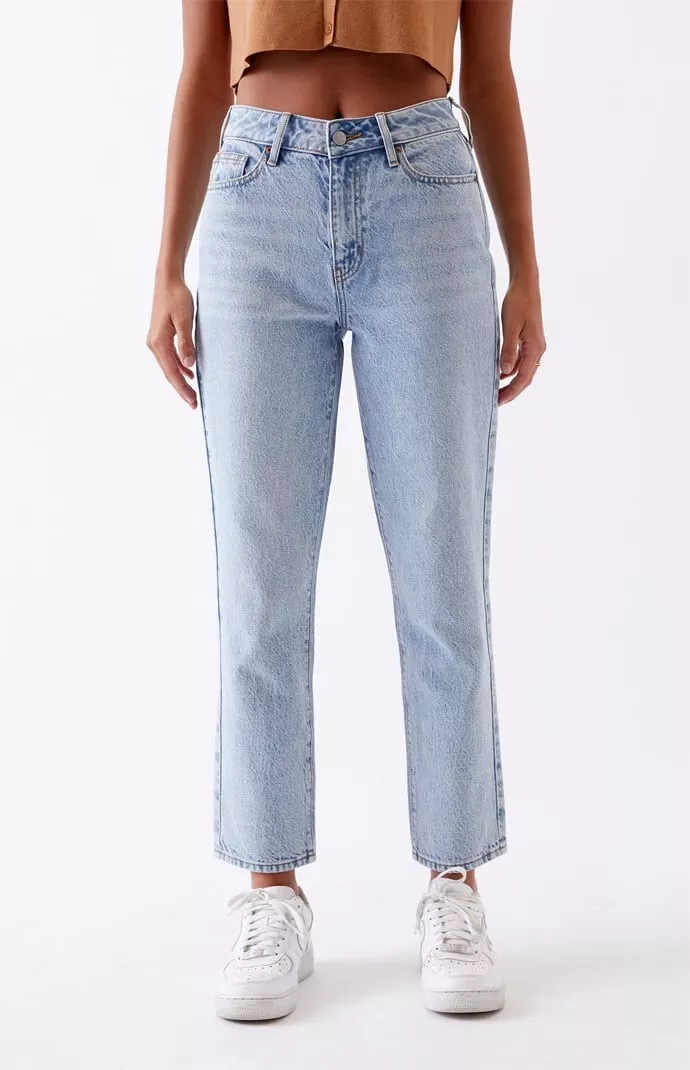 Pacsun Women's Light Wash Mom Jeans 28 RN 090233