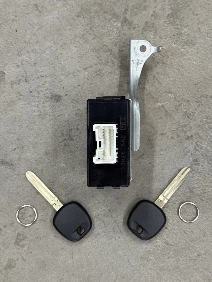 2003-2007 Toyota Sequoia Immobilizer With 2 Programmed Keys Uncut Plug And Play - Image 4 of 4