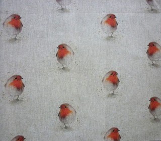LENGTH OF LINEN LOOK ROBIN PRINTED 80% COTTON NEW UNUSED. 56 X 13 INCHES
