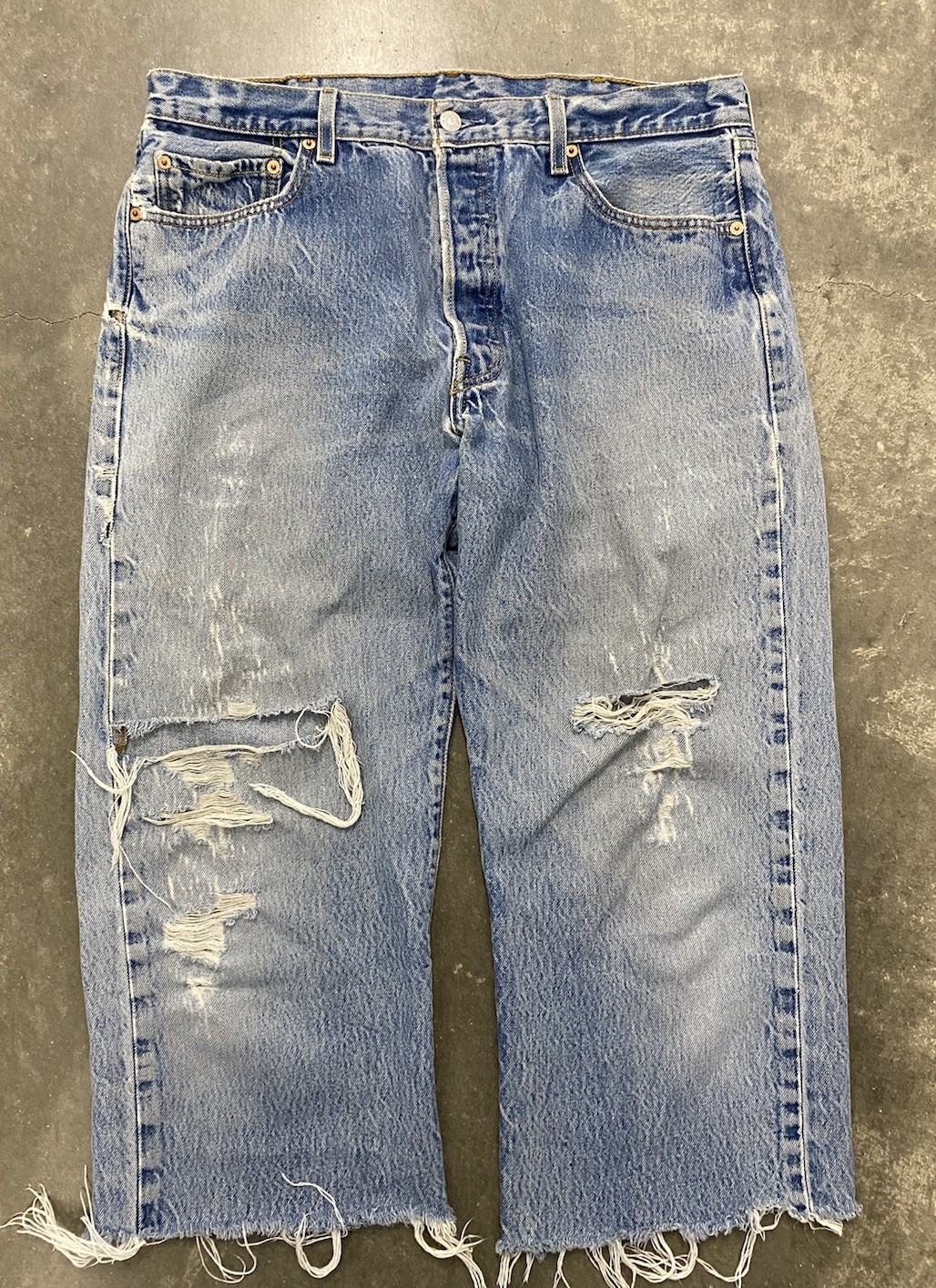 Vintage Levis 501 Shorts Men Sz 36 Blue Cut Off Thrashed Jorts Light Wash Ripped