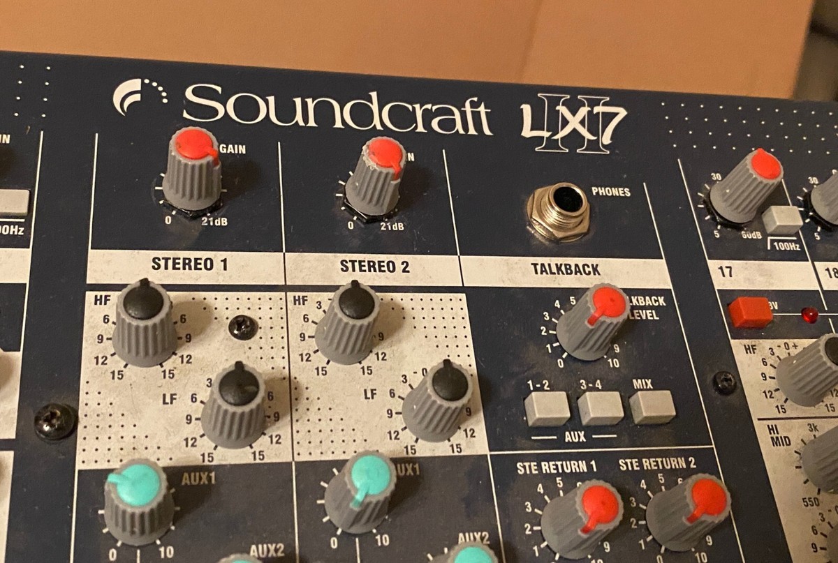 SoundCraft LX7ii 24-Channel Live/Studio Sound Mixing Console