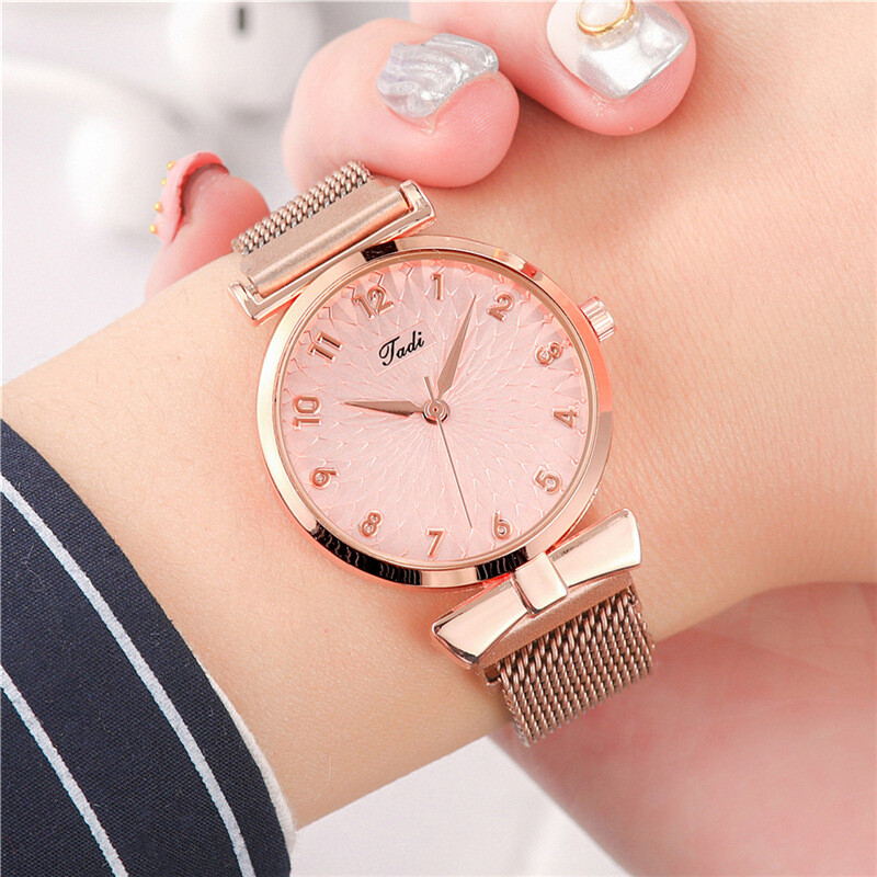 Watch Women's Fashion Lazy Magnetic Buckle Milan Strap Sunflower