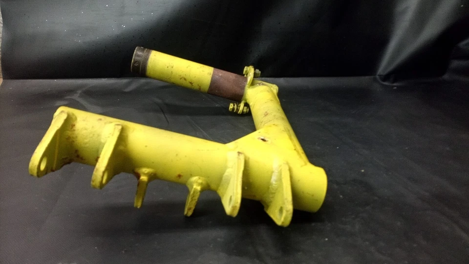 LAKE LA-4-180/200 BUCCANEER MAIN GEAR TRAILING LINK/AXEL - Image 4 of 4