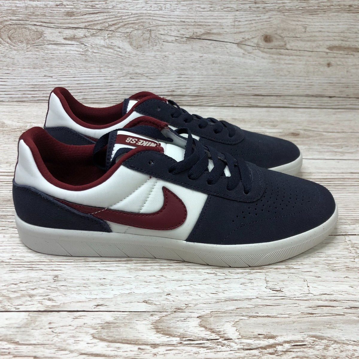 NIKE SB TEAM CLASSIC USA OBSIDIAN RED WHITE size UK US EUR 41