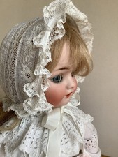 Décrypter la Porcelaine : Guide Pratique pour Déceler l'Authentique