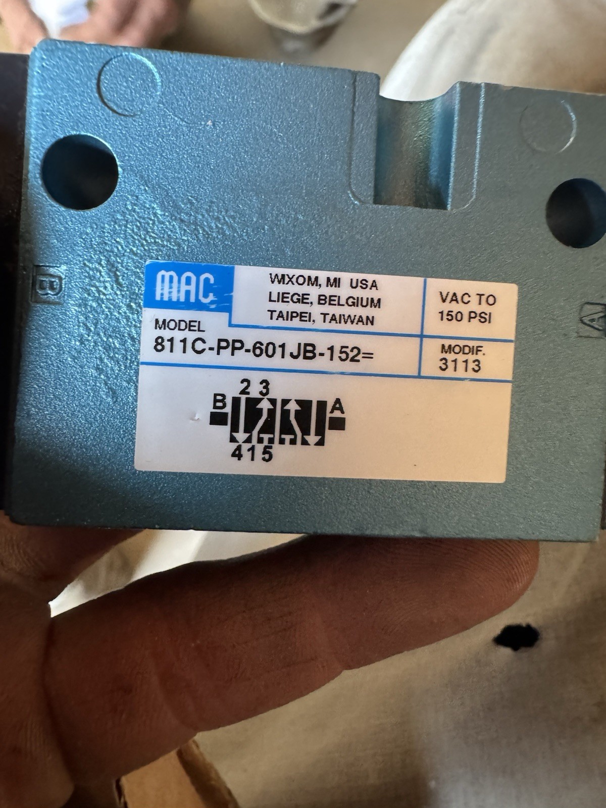 Mac Valve 811C-PP-601-JB-152