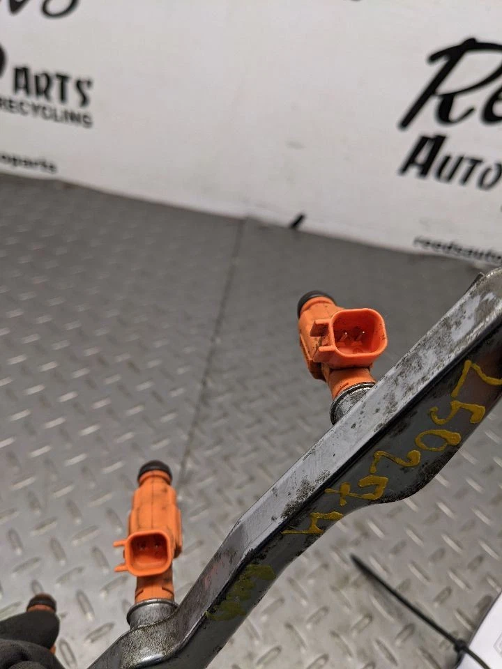 Piezas de inyección de combustible inyector de combustible 10-415 6,8 L para 00-05 EXCURSION 1178811 Foto 3 de 4