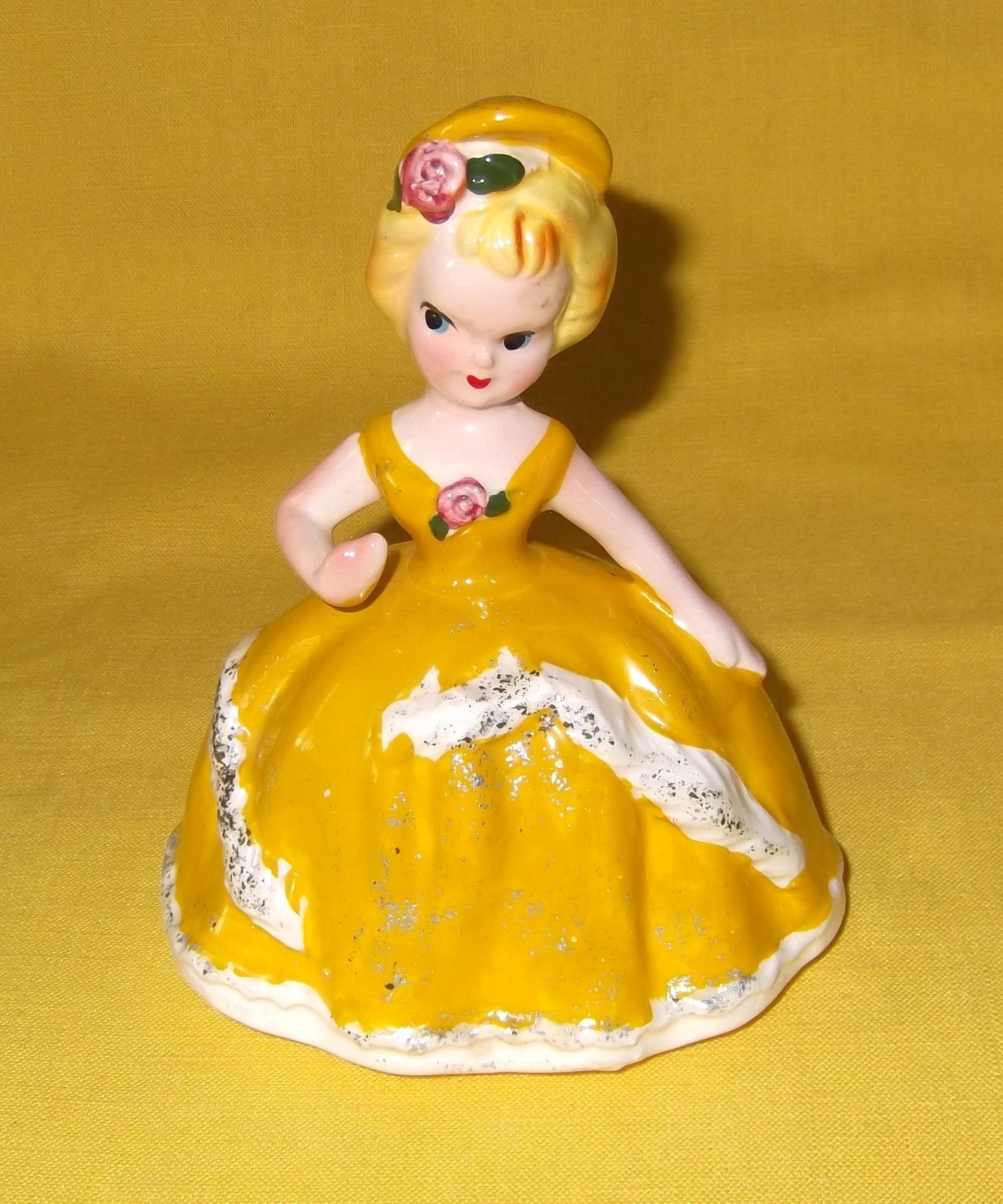 VINTAGE KREISS JAPAN GIRL in YELLOW DRESS FIGURINE