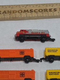 Micro Machines Galoob 1989 Santa Fe Train Diesel Locomotive Box Cars Burlington 
