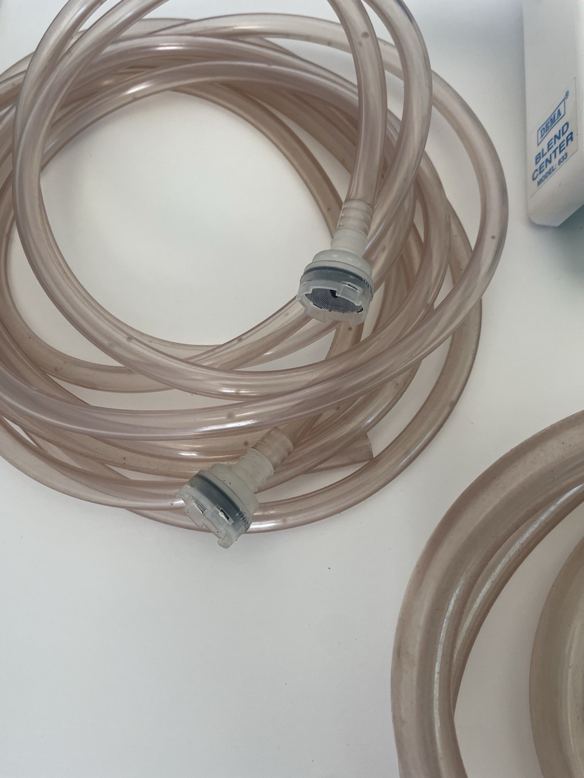 Dispenser Dema 633GAP.B4 Blend Center Single Station Wall Mount Lot Of 2 NEW