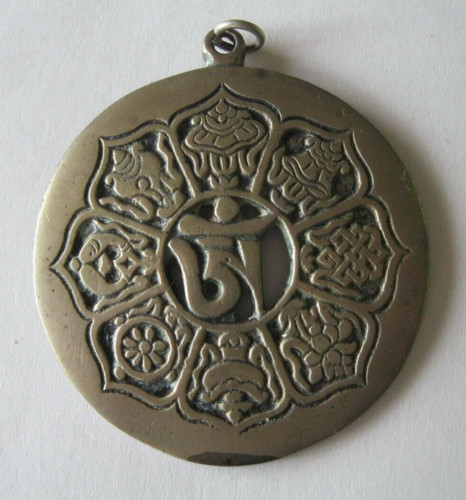 Vintage TIBETAN BUDDHIST AUM Pendant