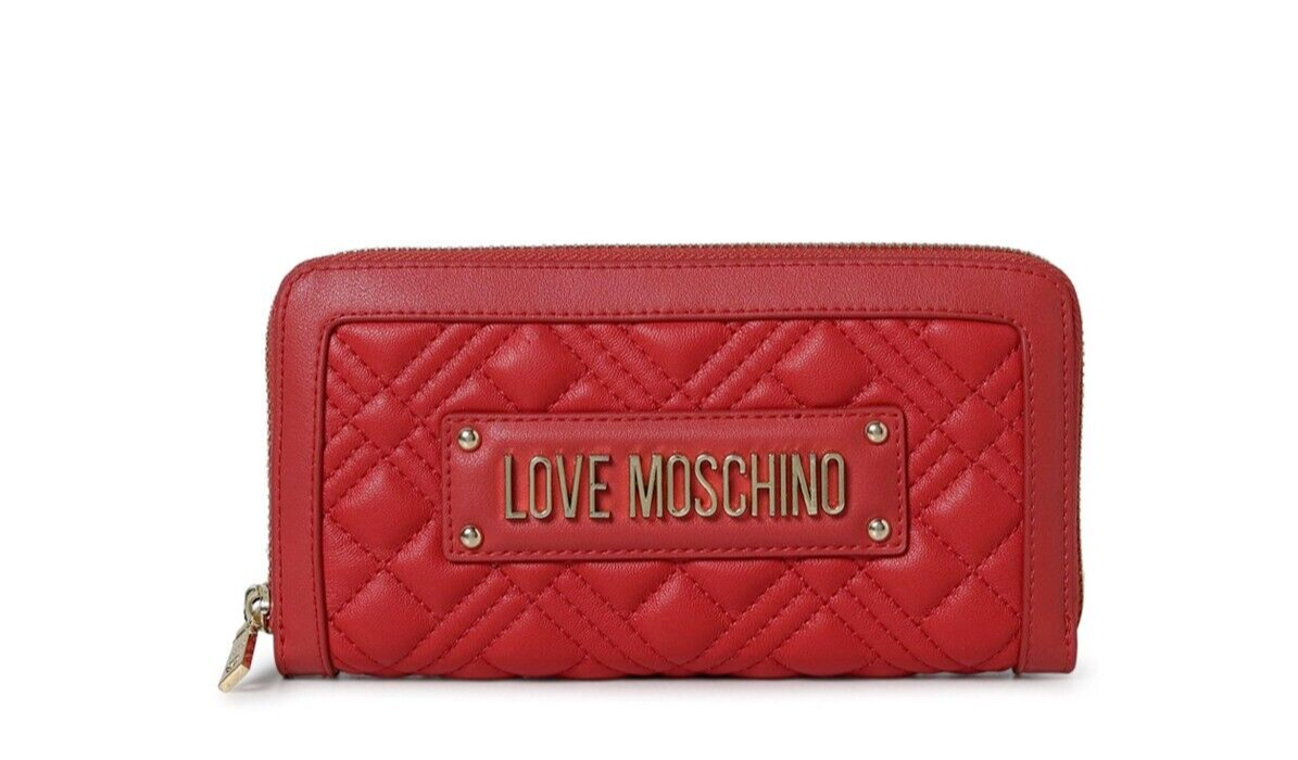 Love Moschino red Wallet Quilted Purse zip around credit cards coins New in Box