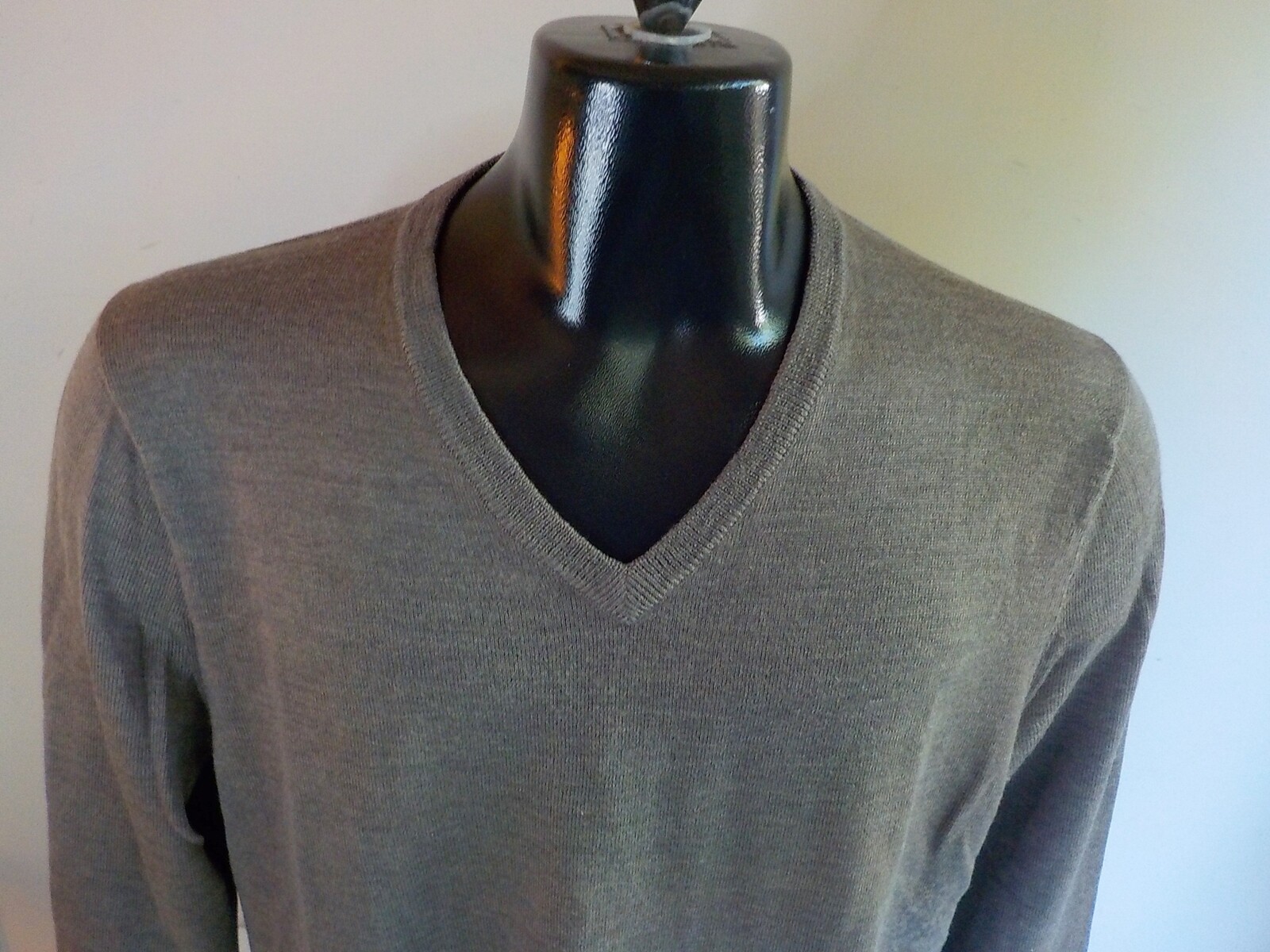 J. CREW V-Neck Solid Pullover Sweater Lt Brown Me… - image 2
