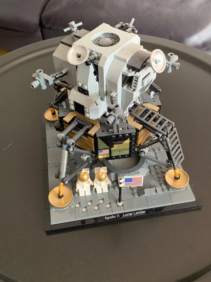 LEGO Creator 10266 NASA Apollo 11 Lunar Lander