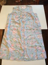Secret Treasures sleeveless nightgown with pockets and snaps. XL
