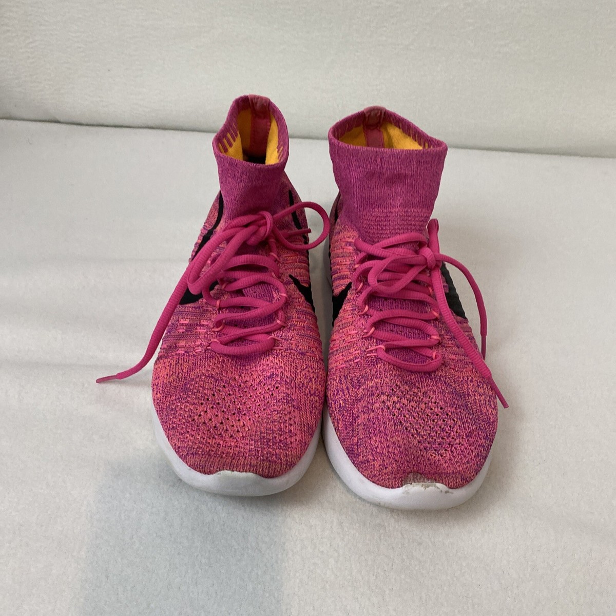 Nike Lunarepic Flyknit Training Shoe Womens Size 6 818677-601 Pink