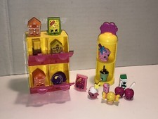 Shopkins Food Pieces Lot Of 15 Figures Plus Accessories Display Case storage