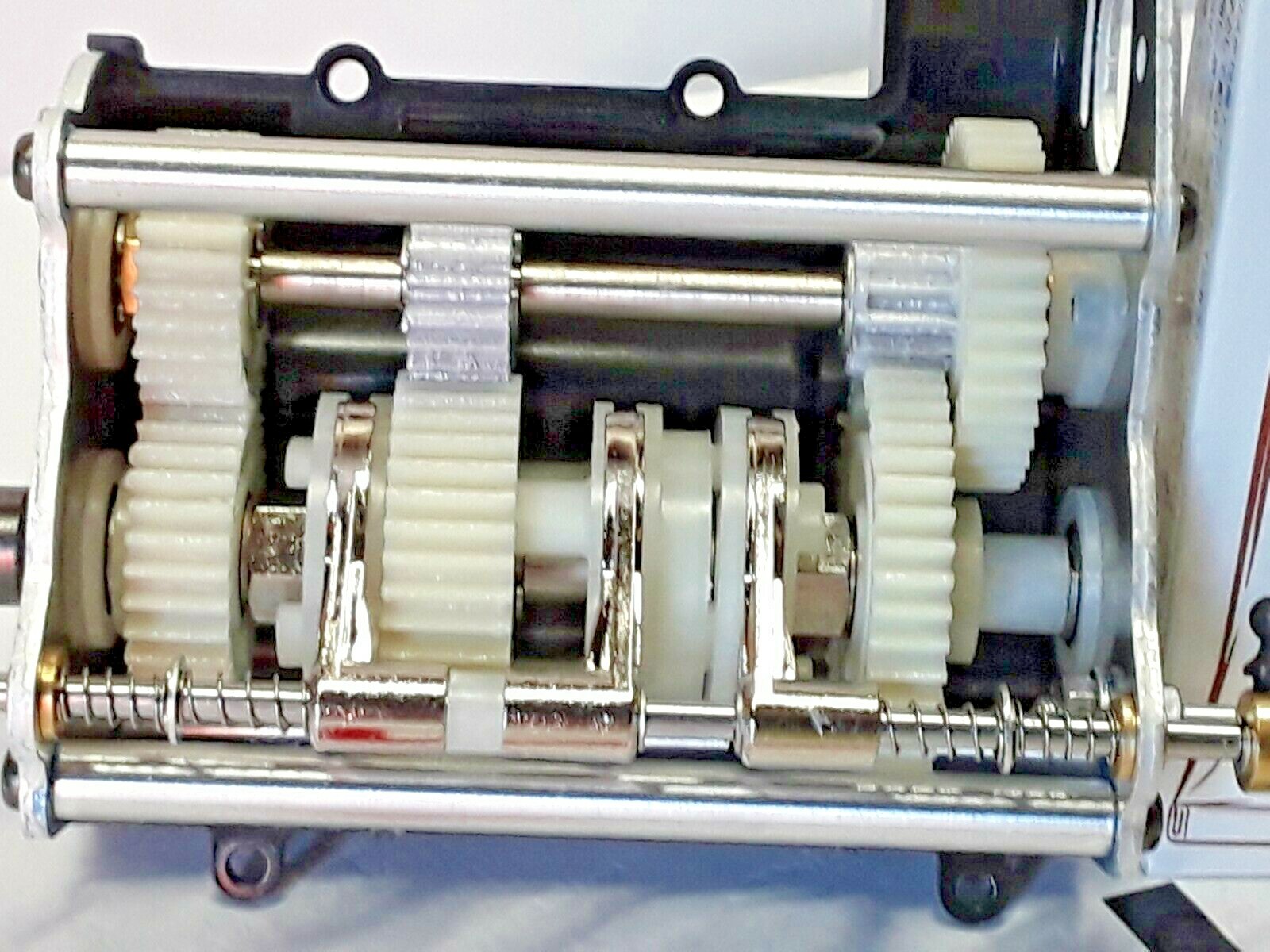 Caja De Engranajes Metálica Servodirección Para TAMIYA Scania R620 1/14 – Camión Radiocontrol