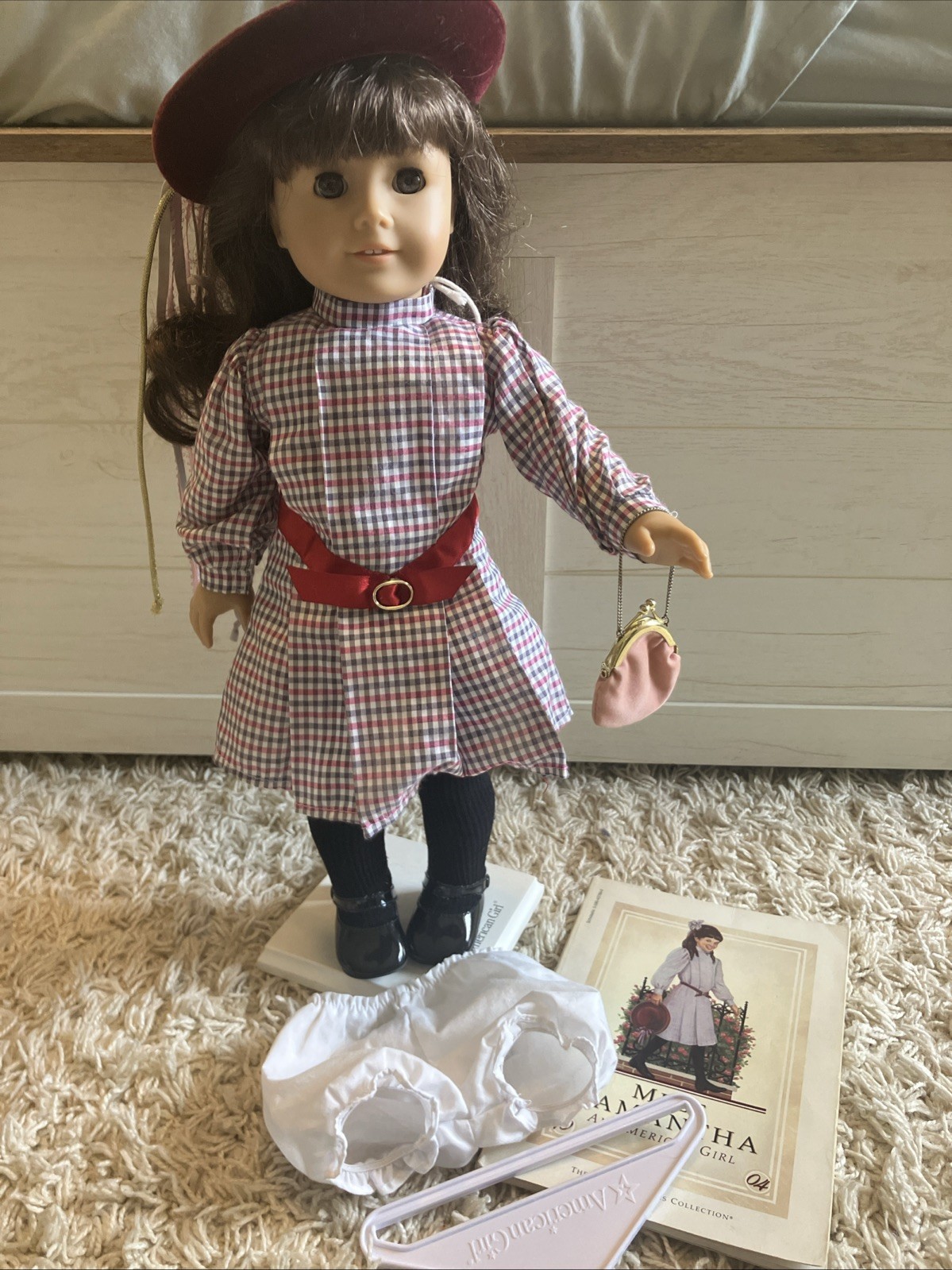Samantha American Girl Doll With Meet Outfit, Book, And Purse