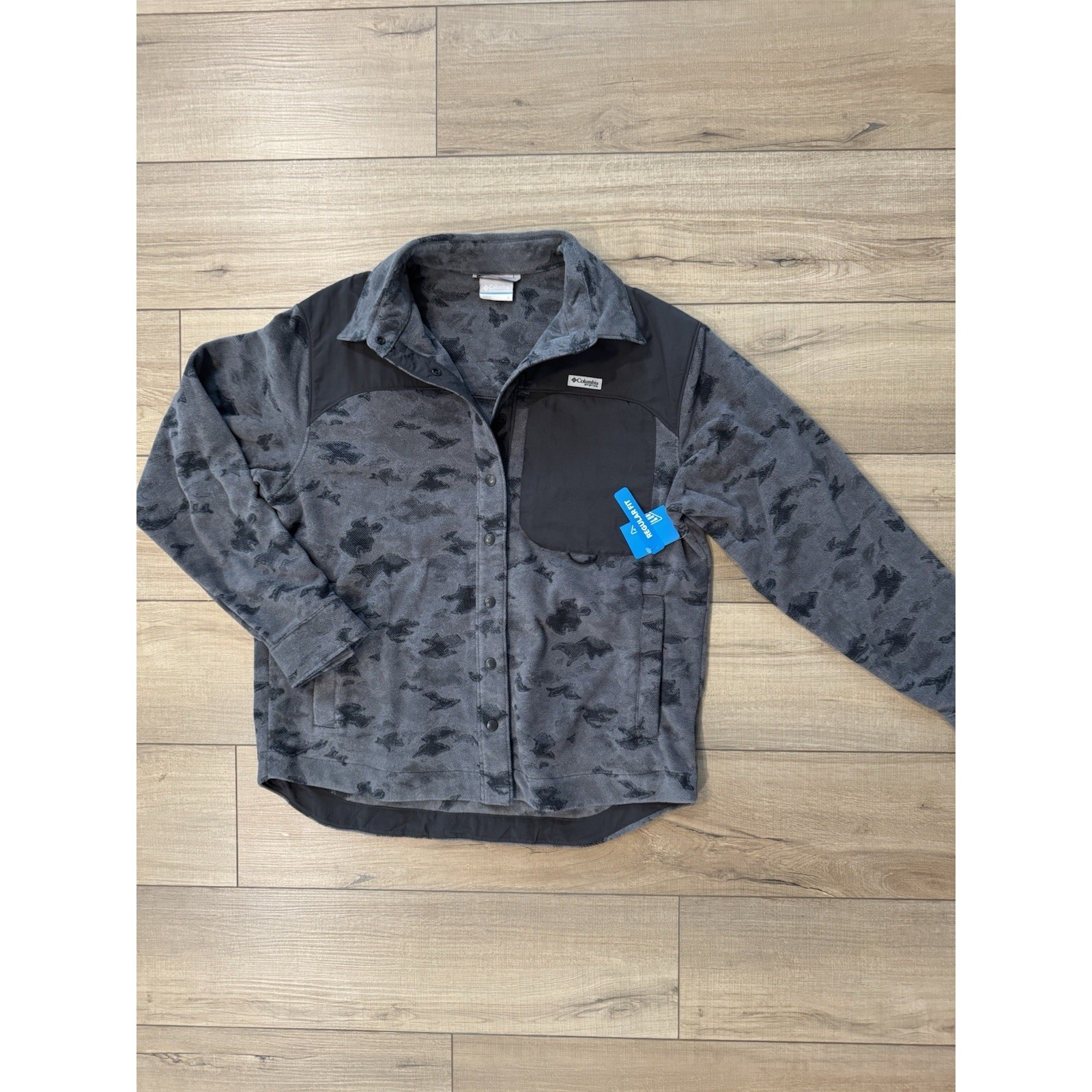 Columbia PFG Women's Camo Fleece Snap Front Shirt Jacket Regular Fit L Large NWT thumbnail 2