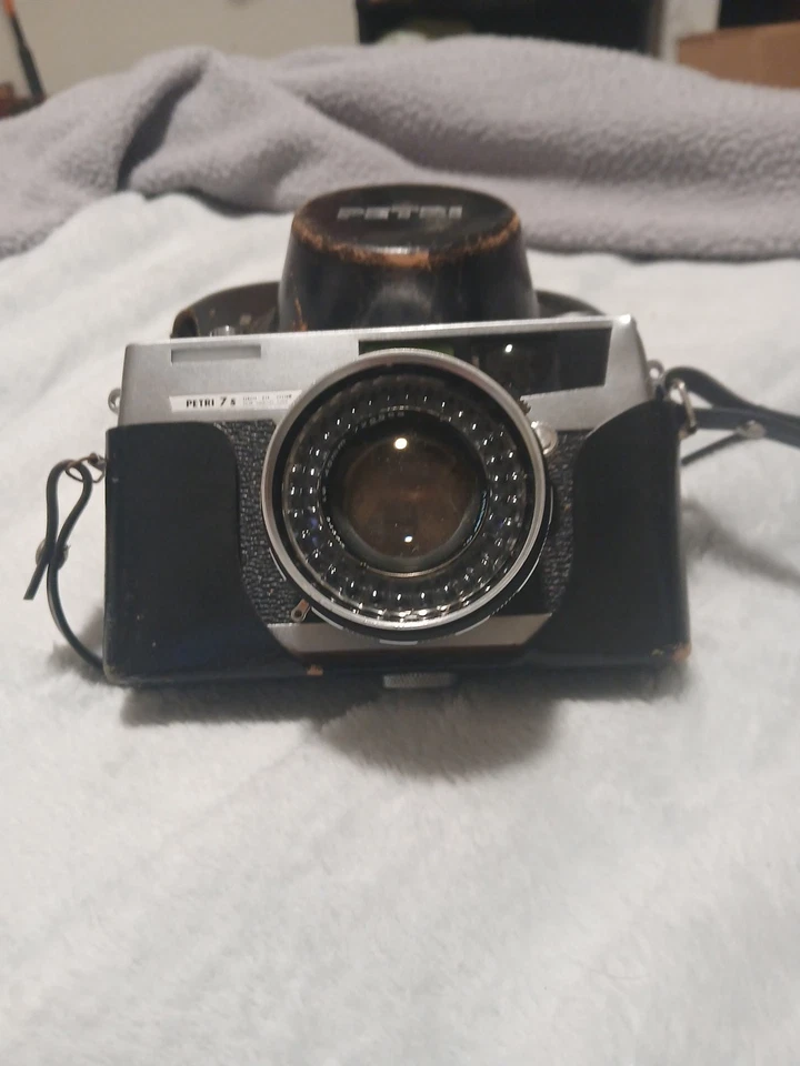 Sistema de ojos circulares Petri 7 S 35 mm cámara fotográfica telémetro con estuche  Foto 3 de 4