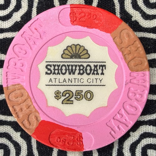 Showboat $2.50 Atlantic City, New Jersey Casino Chip C419