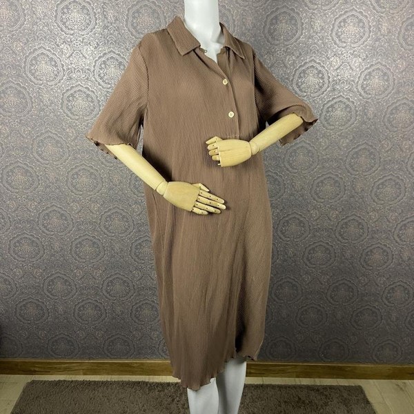 Women ARKET Dress Brown Polyester 40 / L / 48