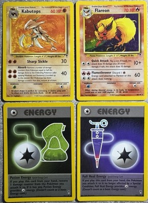 4x Pokémon Legendary Collection (2002): Flareon HOLO 10/110 & Kabutops 27/110