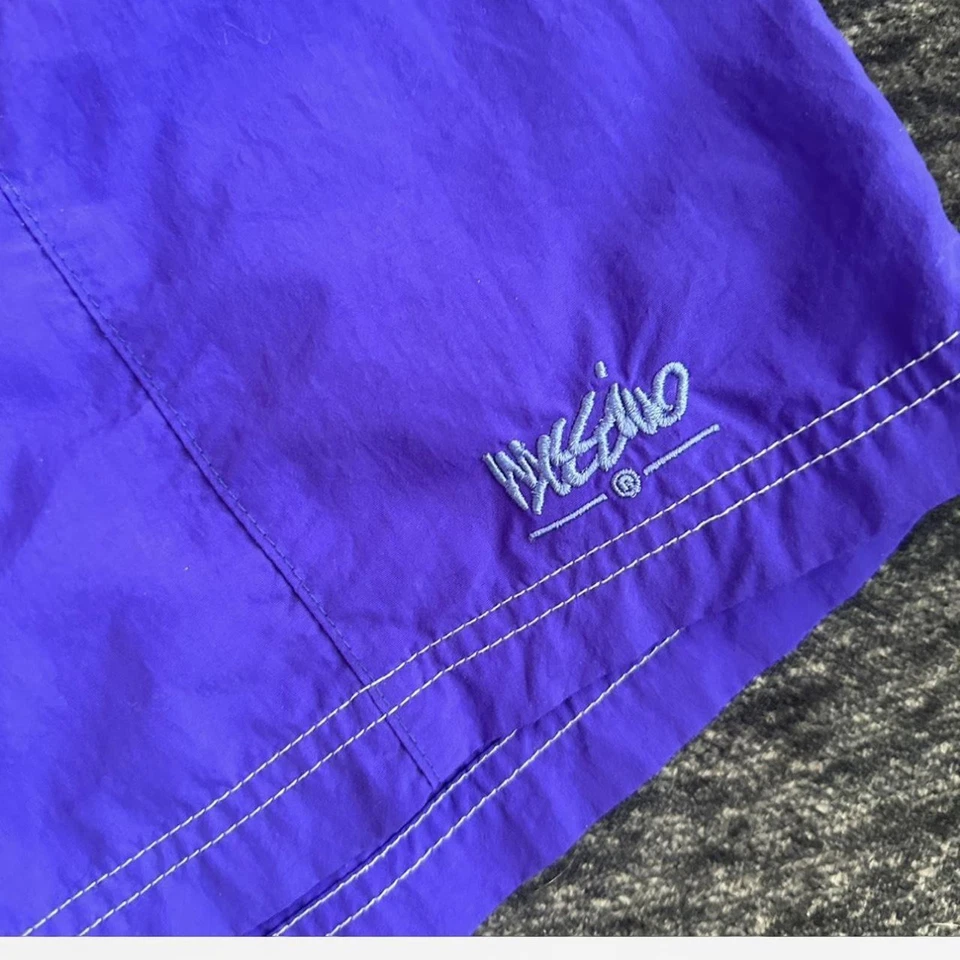 Mini shorts vintage de nailon morado Mossimo  Foto 2 de 4