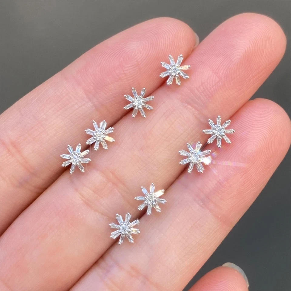 Brincos pequenos brilhantes de ouro branco 18K com diamante natural faísca margarida delicada - Imagem 2 de 4