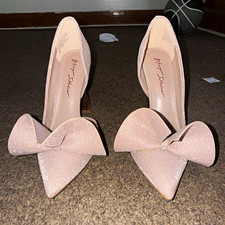 Betsey Johnson Pink Glitter Bow Pointed Toe Block Heel Pumps Women  s 6