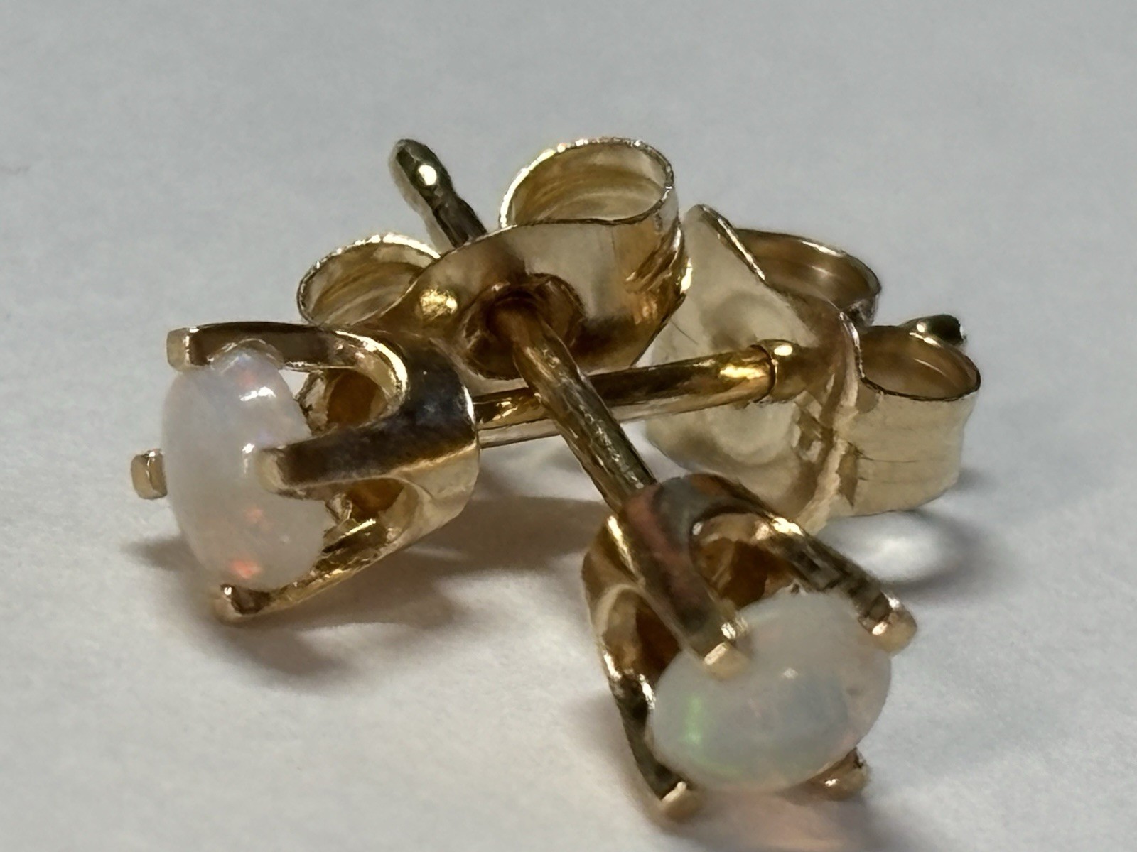 Natural Opal Round Cut Solitaire Stud Earrings 14… - image 1