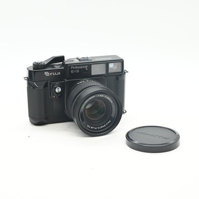 Fuji Fujifilm GW690II Pro 6x9 Film Camera w/90mm 3.5 Lens GW-690