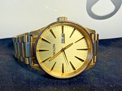 Reloj Nixon The Sentry todo dorado - Imagen 1 de 4