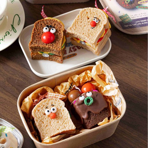 Handmade Brownie Scented Candle - Picture 5 of 8