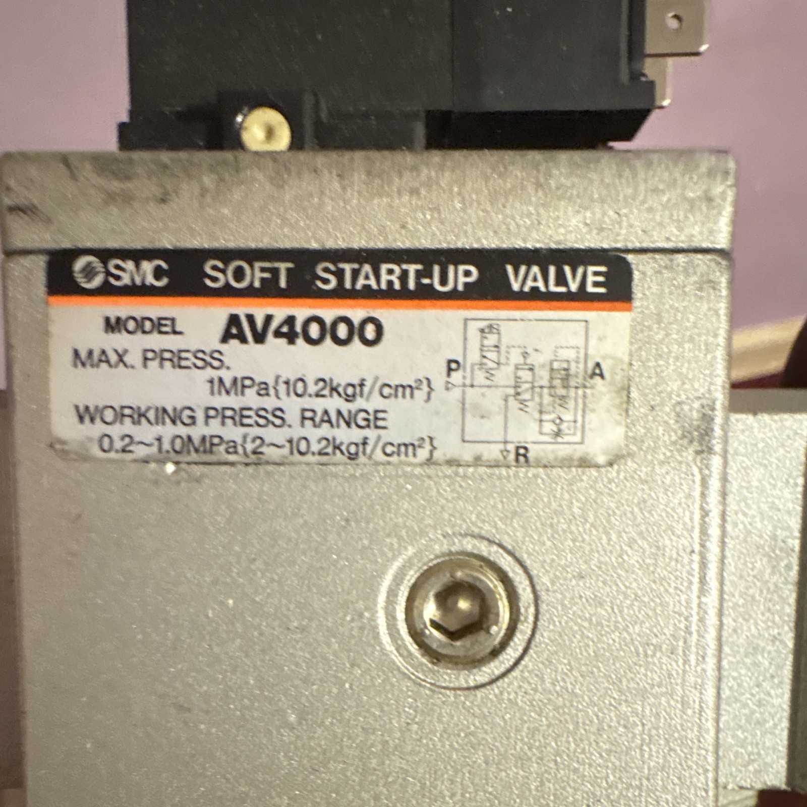 SMC AV4000 Pneumatic Solenoid Valve 3-Way/2-Position Soft Start-Up