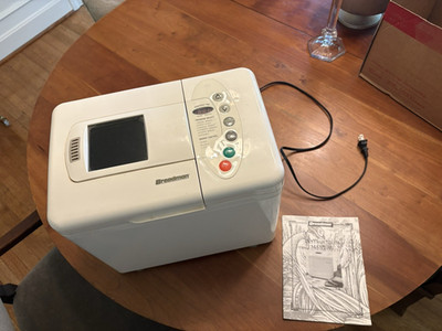 Breadman TR-400 Automatic Bread Machine 1.5 lb Loaf, 12 Programs, White