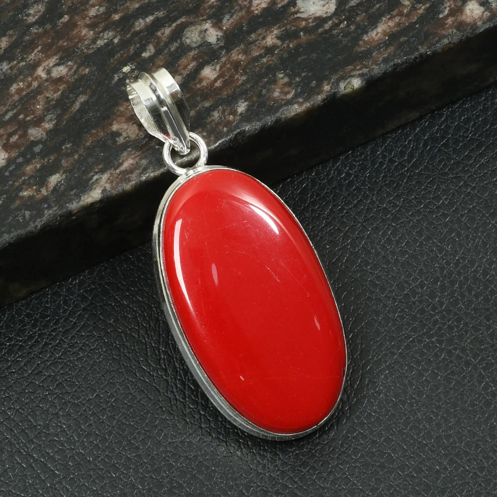 Coral Gemstone Ethnic Handmade Pendant Jewelry For Unisex 2.4