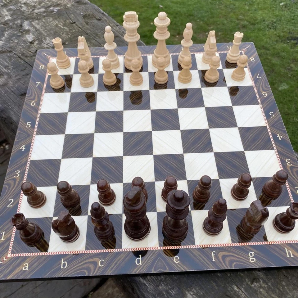 Handmade Luxury Chess Set – Staunton Carved Wooden Chessmen & 14.5 Inch Board - Image 4 of 4