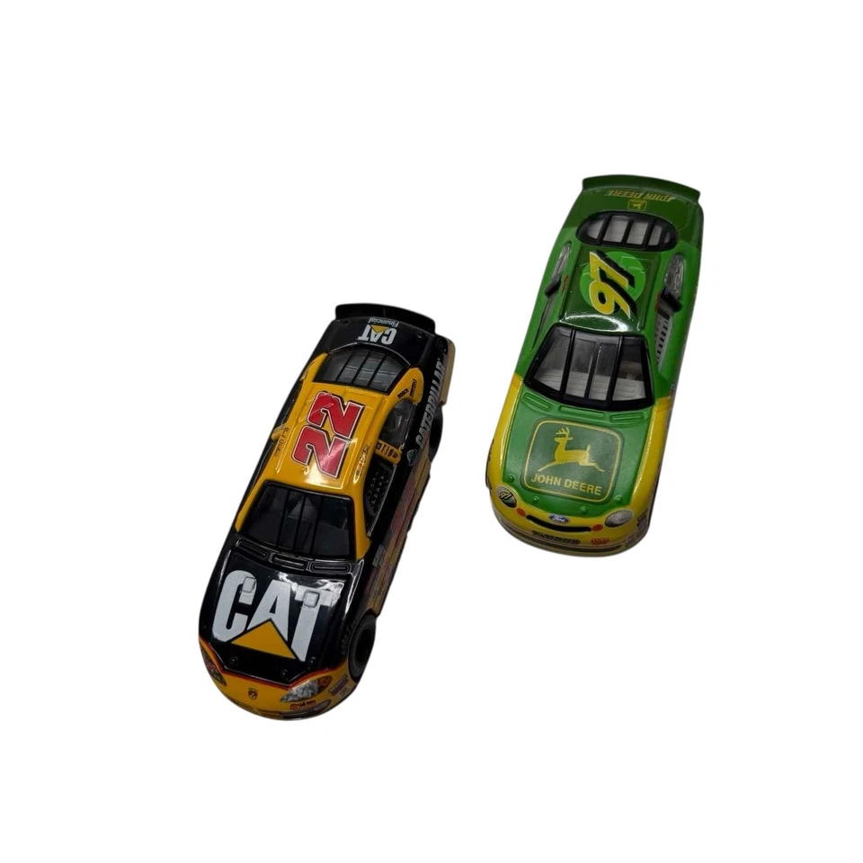 Лот из 2 литых машинок NASCAR 1:72 John Deere No97 Ford Taurus & CAT NO22 Dodge War - Изображение 4 из 4