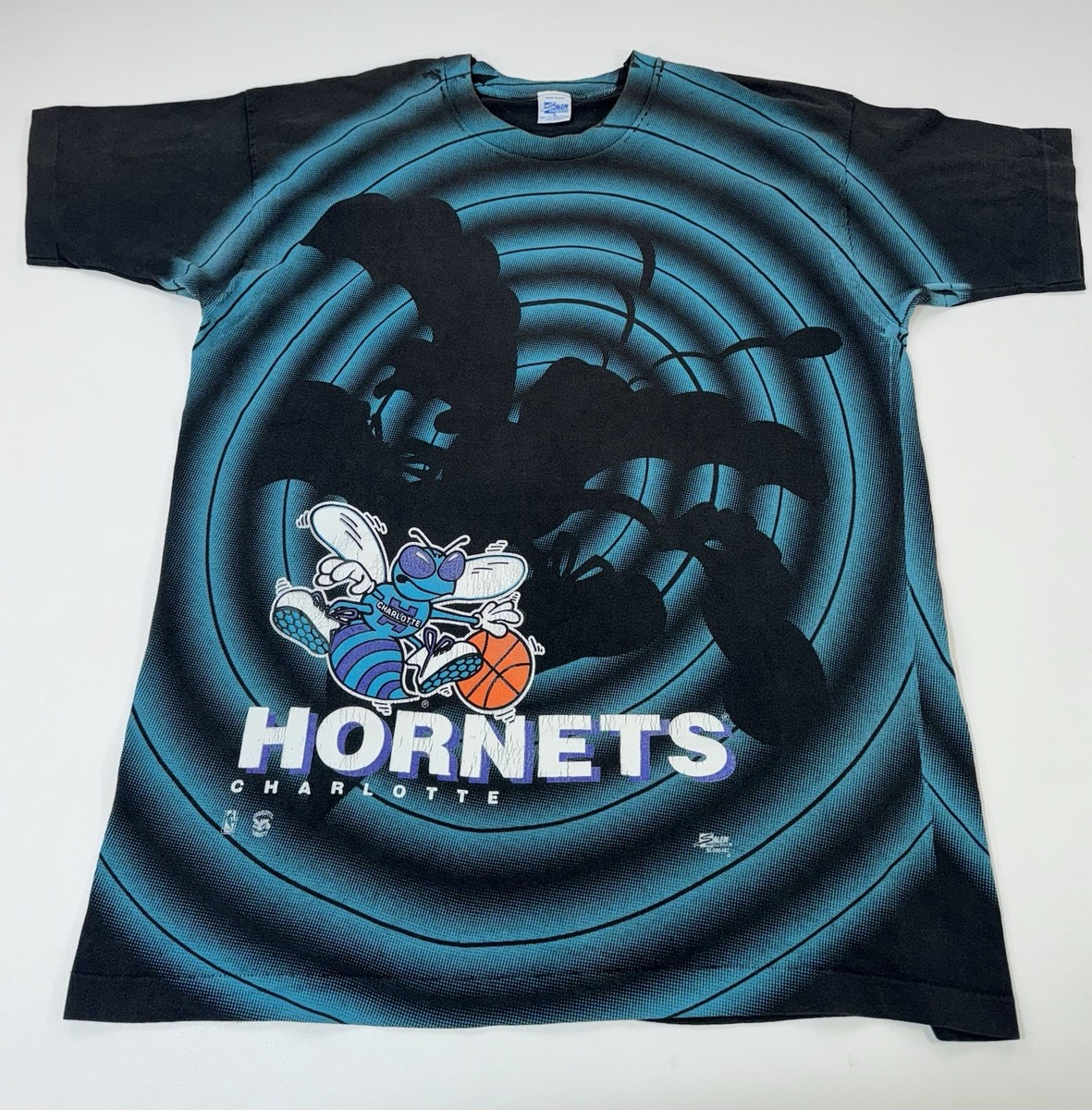 VTG 90s NBA CHARLOTTE HORNETS DOUBLE SIDE SHADOW AOP T-SHIRT SALEM  SPORTSWEAR XL