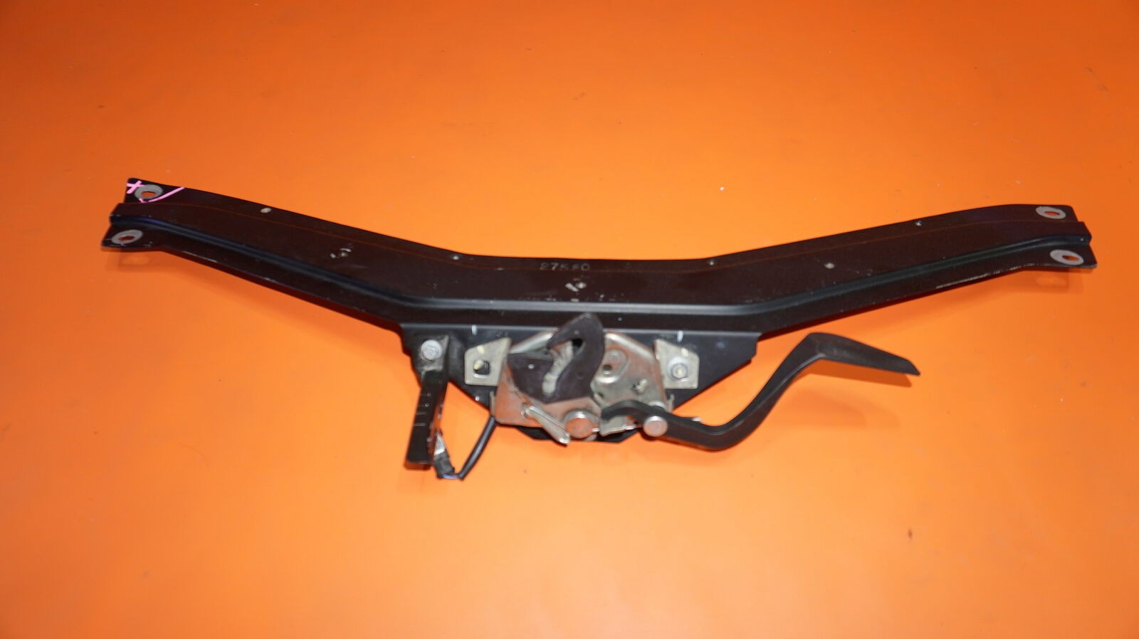 MASERATI QUATTROPORTE TIEBAR WITH LOCK 2005 2006 2007 2008 M139 OEM