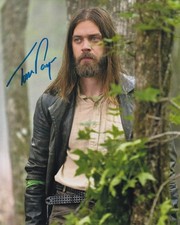TOM PAYNE signed autograph 20x25cm THE WALKING DEAD in person autograph COA