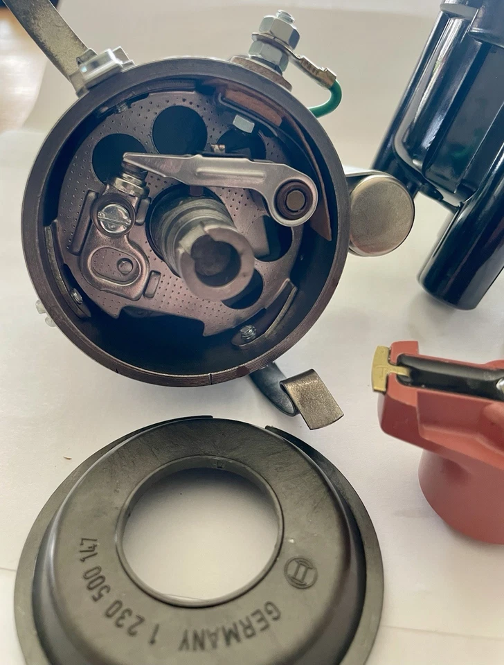 OEM German VW Bosch Distributor  0 231 129 010 Beautiful Specimen - Image 4 of 4